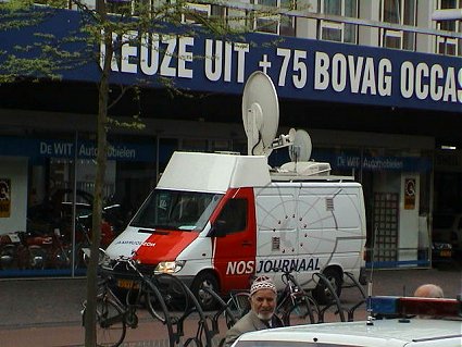 Bank 28042003_00030.jpg (42699 bytes)