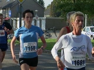 Marathon2003_00018.jpg (34644 bytes)