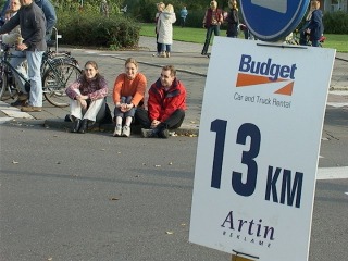 Marathon2003_00050.jpg (31540 bytes)