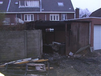 Schuur16122002_0006.jpg (28451 bytes)